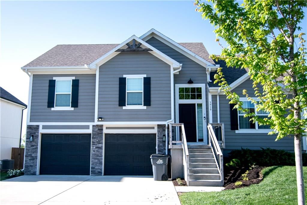 3919 Valley Forge Drive — photo 1