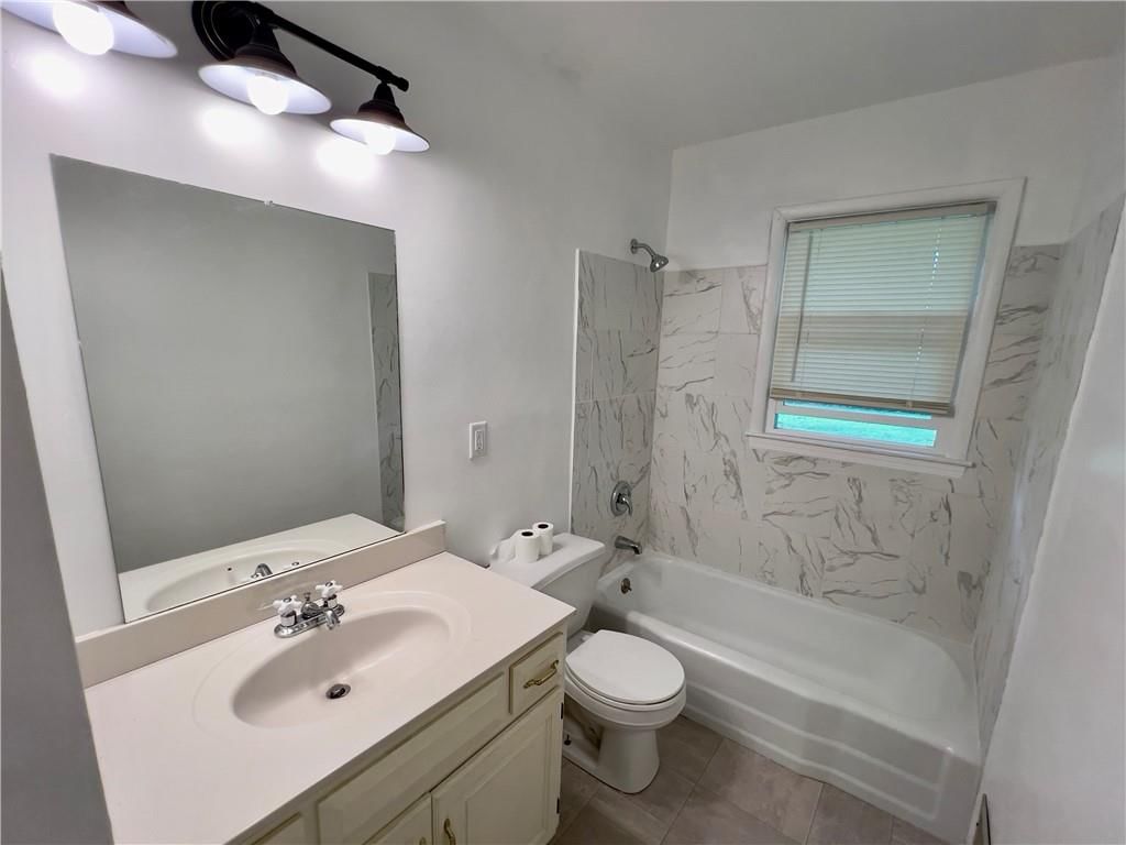 204 N Park Drive — photo 12