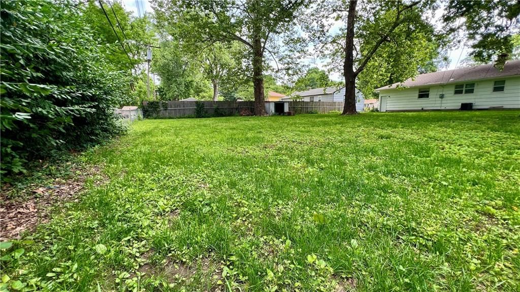 204 N Park Drive — photo 33