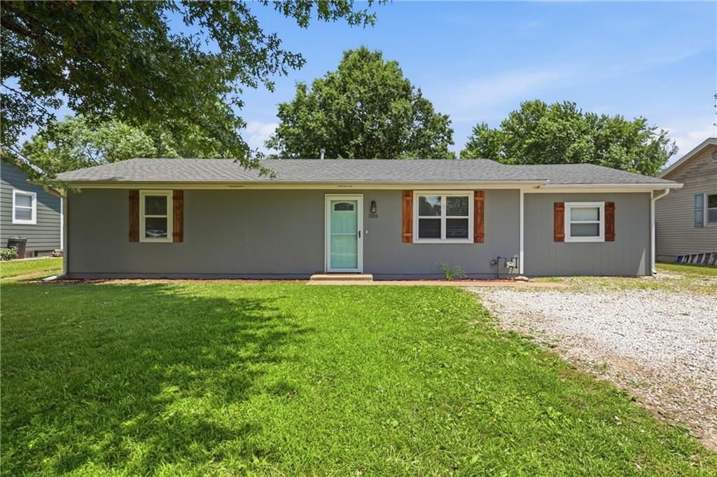 505 N Olive Street, Holden, MO