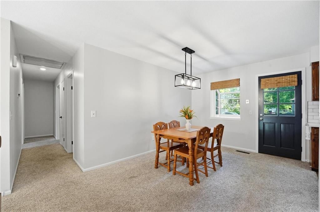 1037 S Valley Road — photo 7