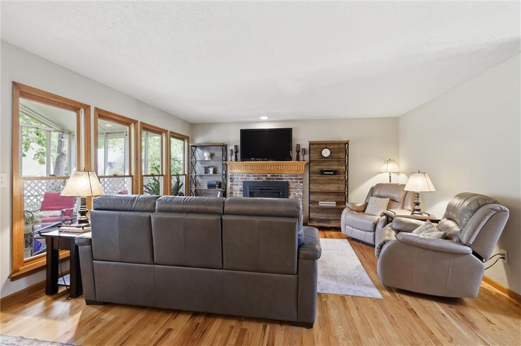 1117 Williamsburg Court — photo 6