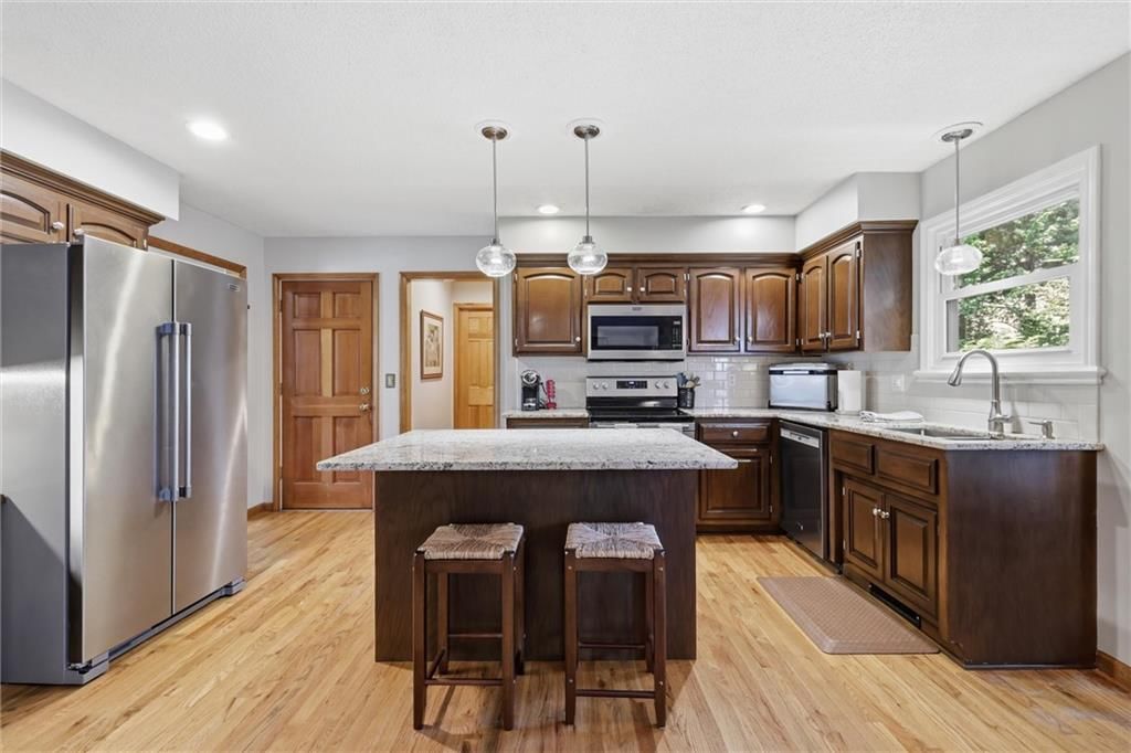 1117 Williamsburg Court — photo 13