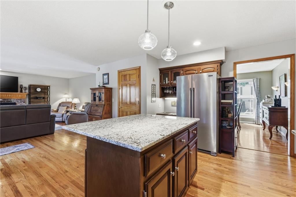 1117 Williamsburg Court — photo 15