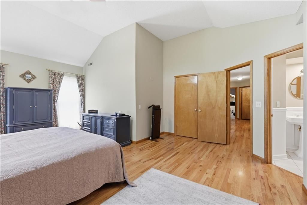 1117 Williamsburg Court — photo 21