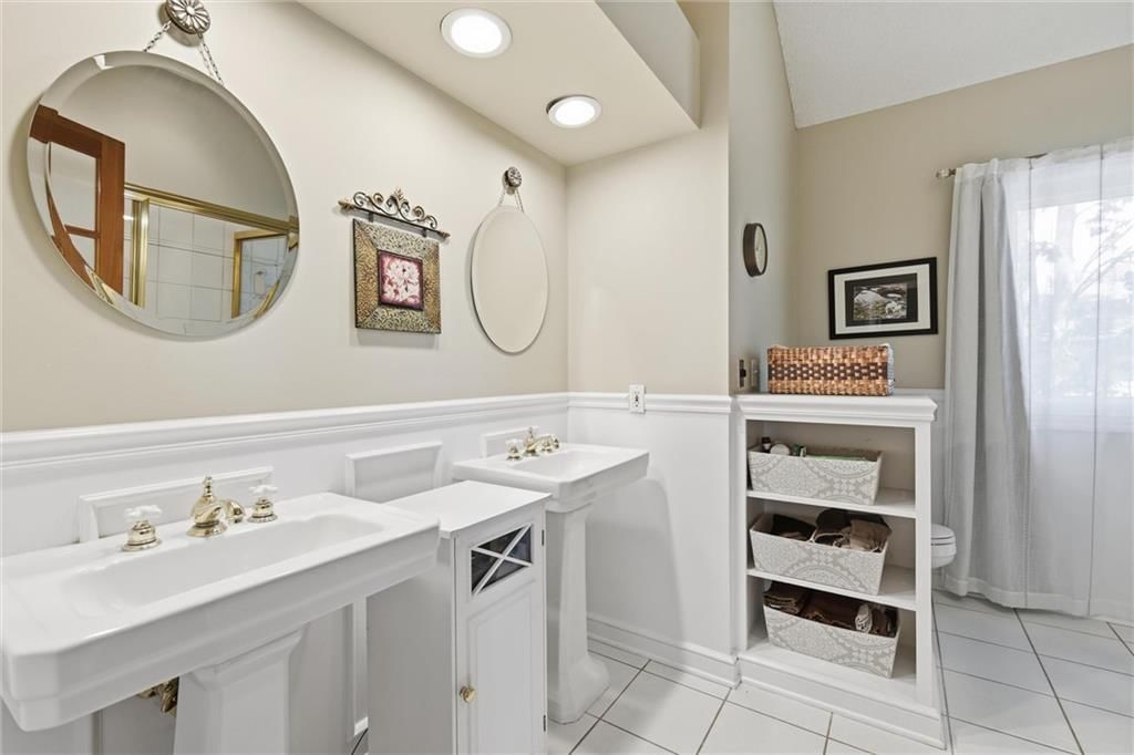 1117 Williamsburg Court — photo 22