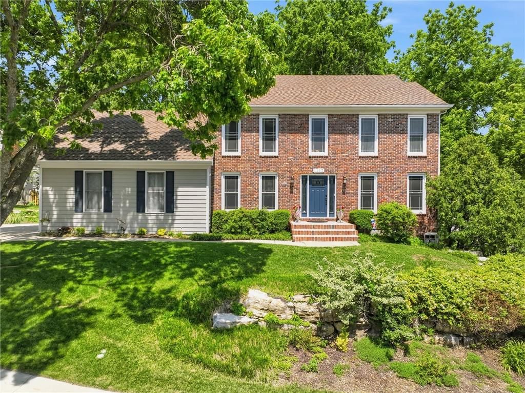 1117 Williamsburg Court, Lawrence, KS