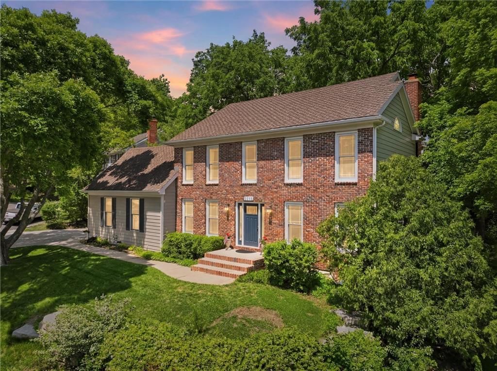 1117 Williamsburg Court, Lawrence, KS: listing photo 3