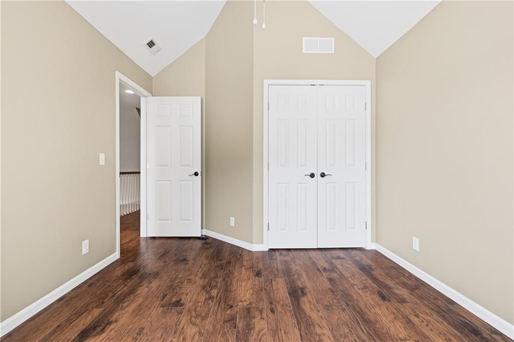 4823 N Beacon Avenue — photo 17