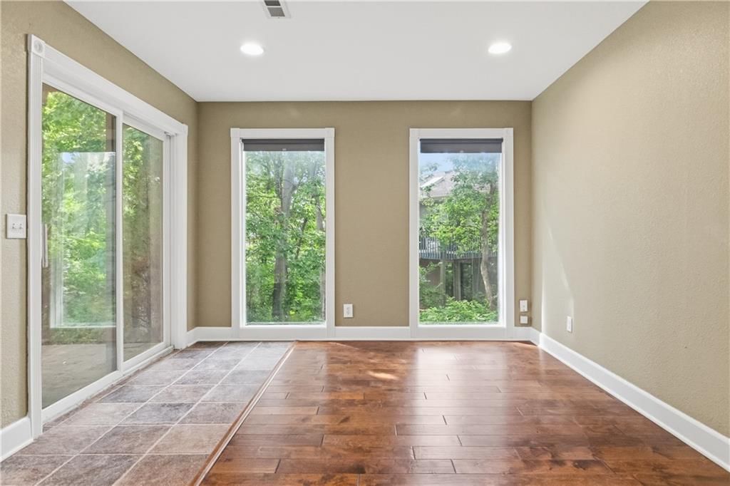 4823 N Beacon Avenue — photo 30