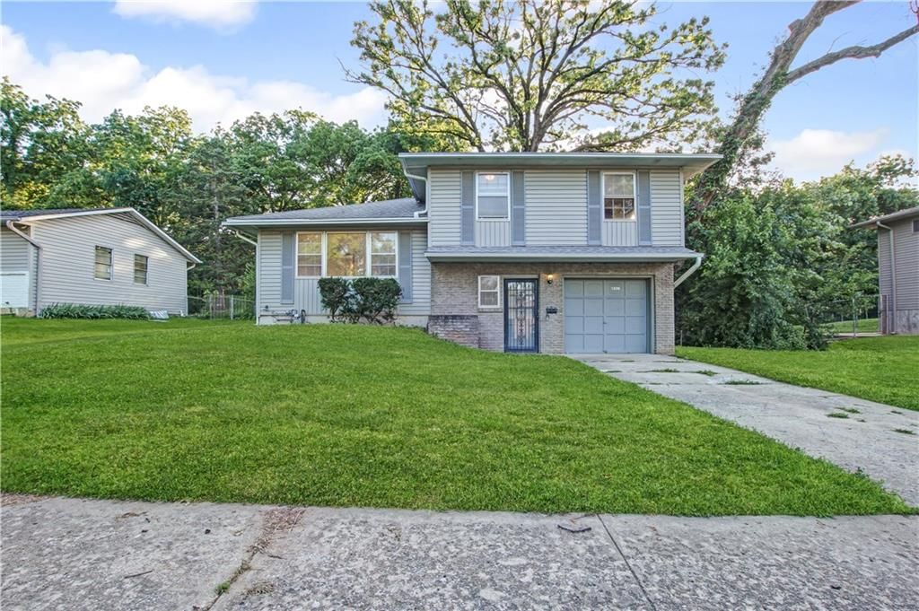 1326 N 62nd Place — photo 1