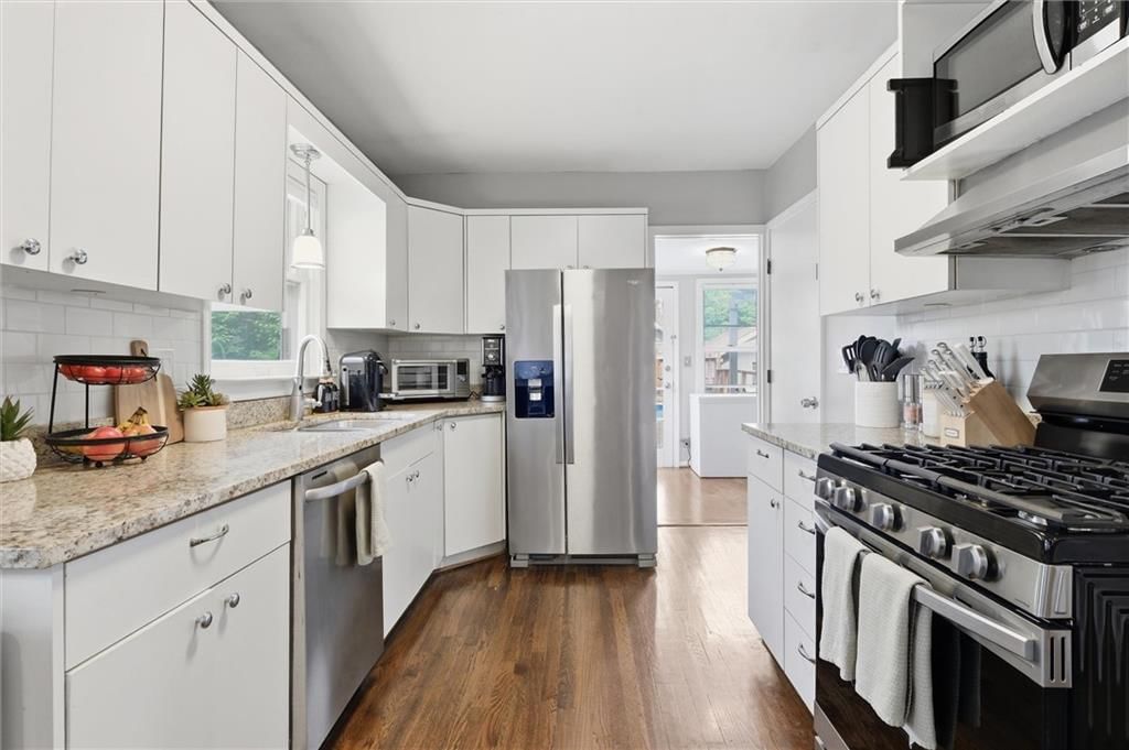 5827 Holmes Street — photo 11