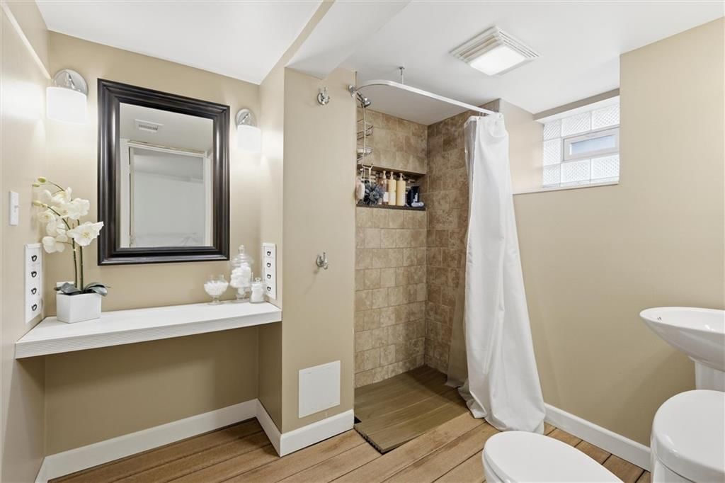 5827 Holmes Street — photo 27