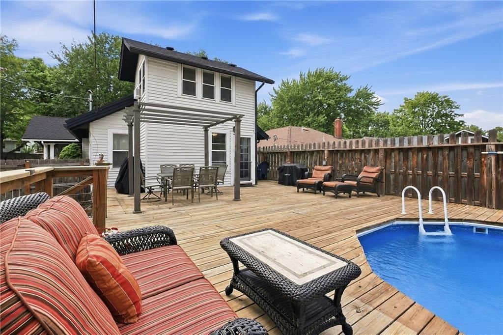 5827 Holmes Street — photo 32