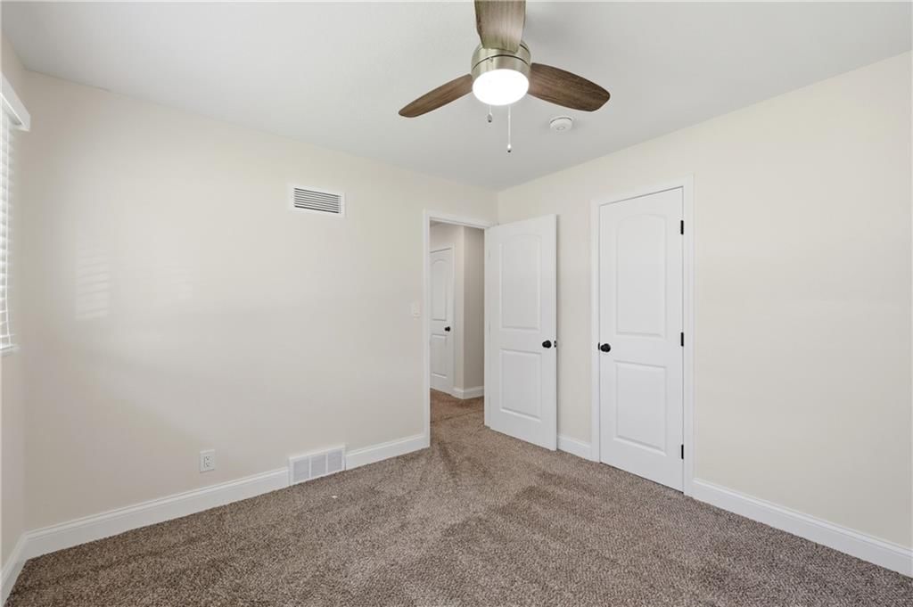12718 W 92 Street — photo 13