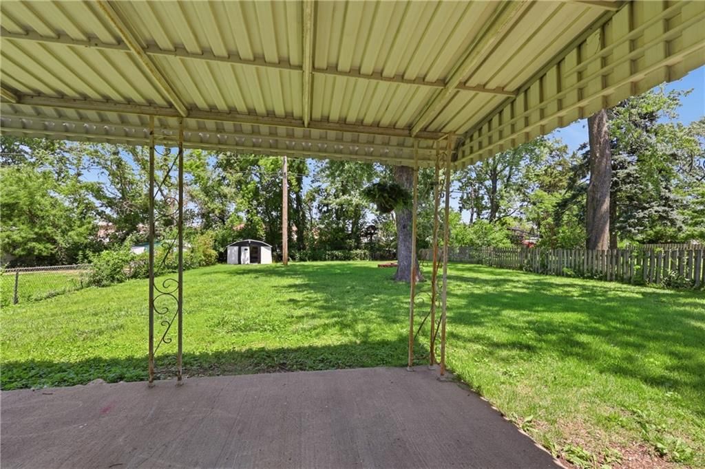 12718 W 92 Street — photo 18