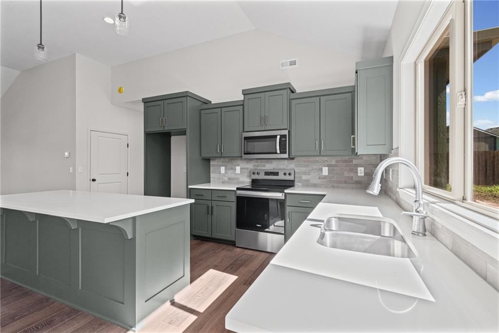 508 Greenridge Avenue — photo 10