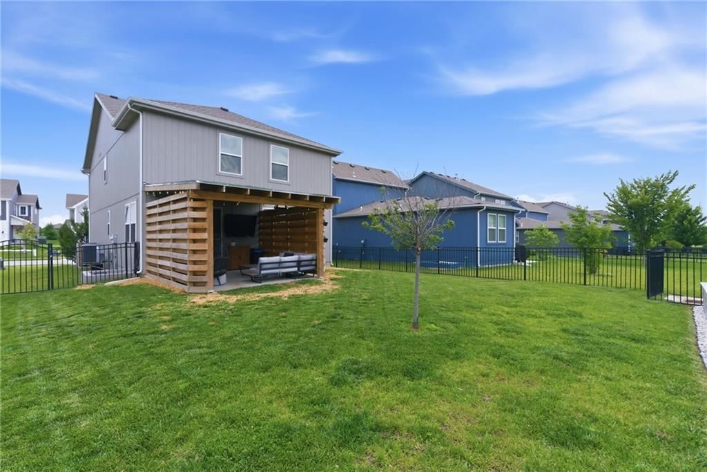 8803 SW 8th Street — photo 35
