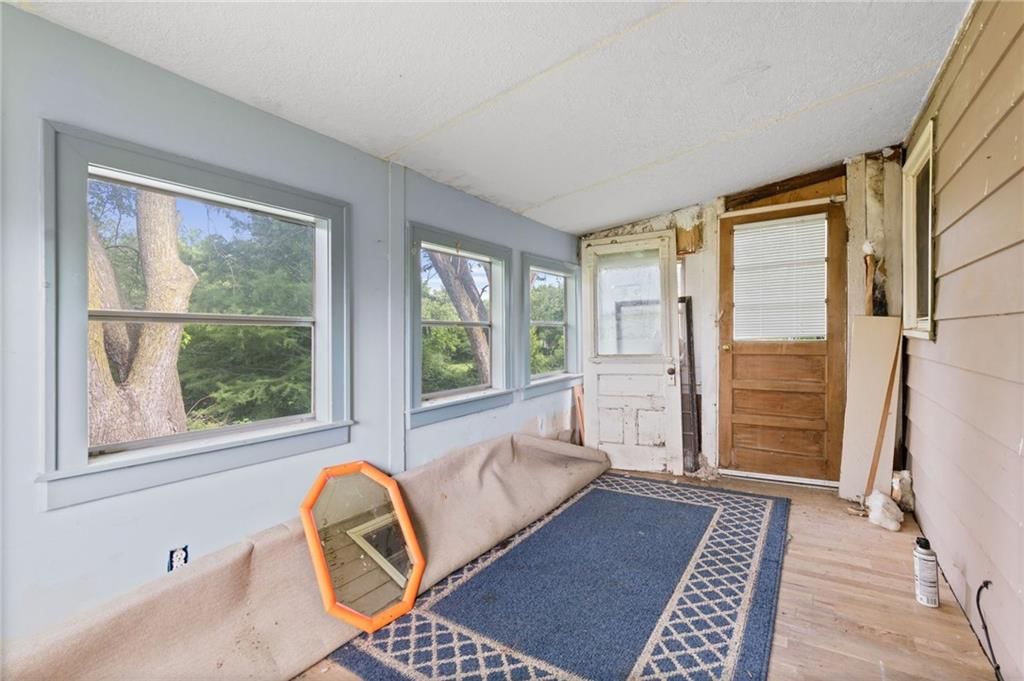 1046 S 79th Terrace — photo 18