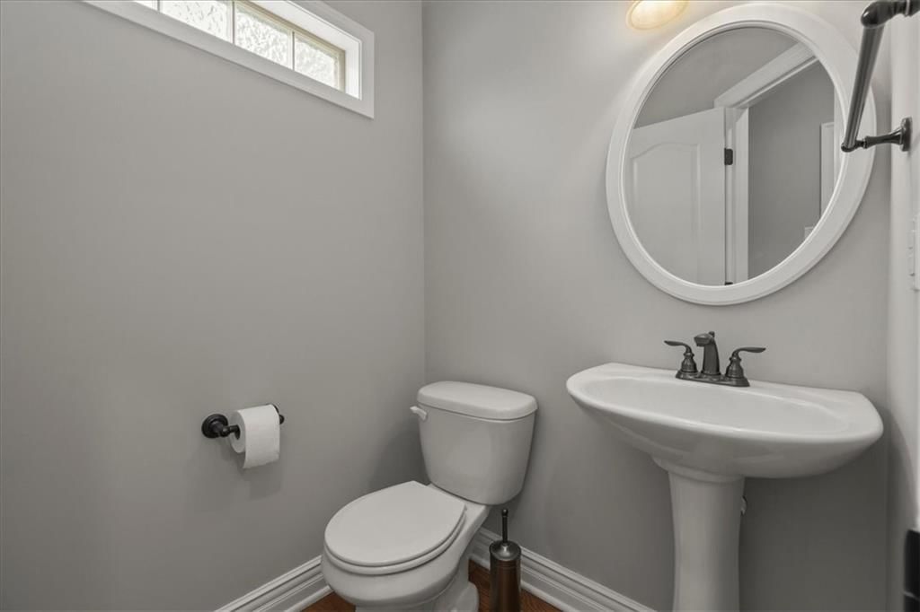 9014 N St Clair Avenue — photo 11