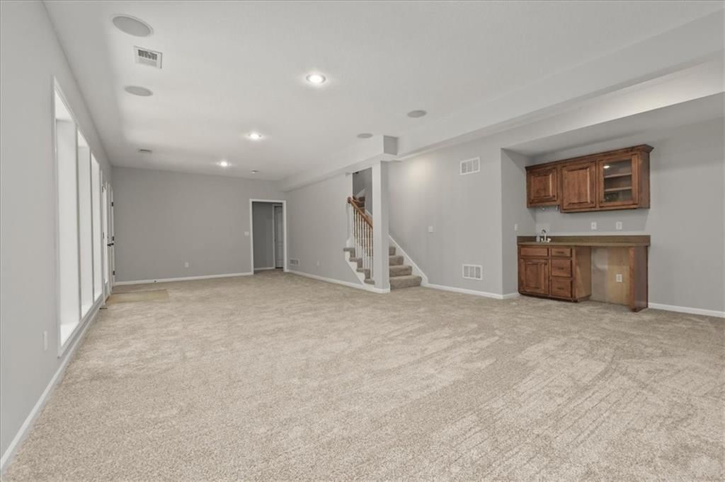 9014 N St Clair Avenue — photo 20
