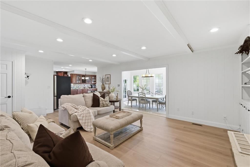 1536 Alvamar Drive — photo 11