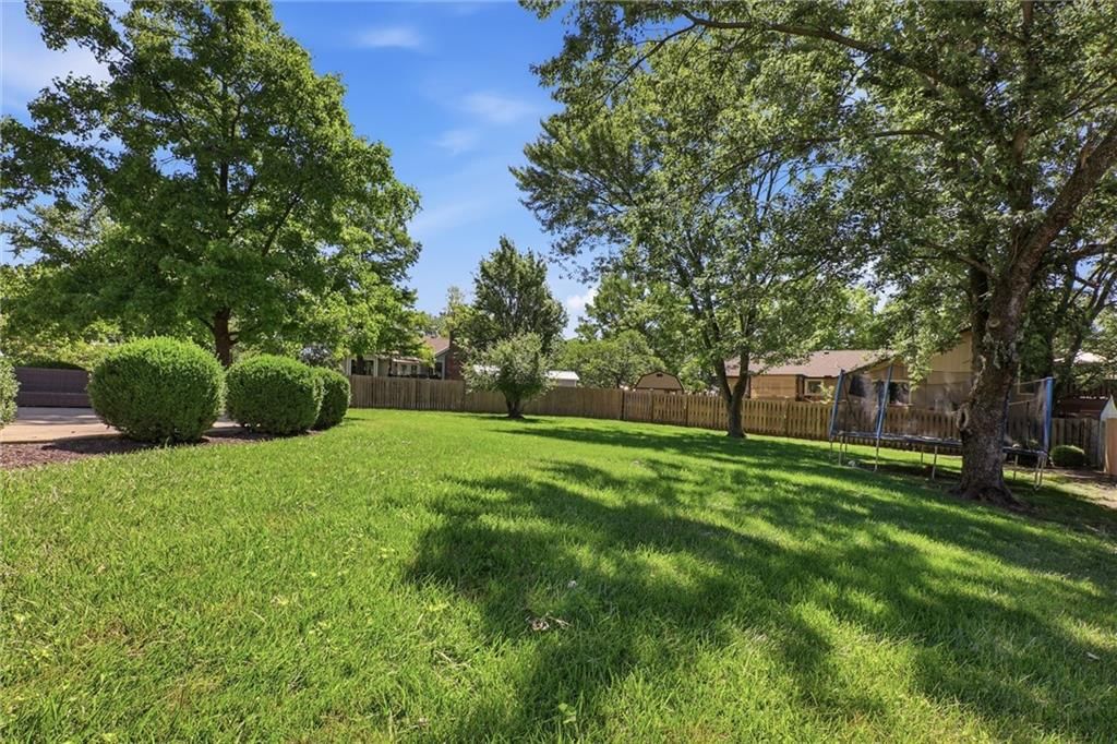 1536 Alvamar Drive — photo 40