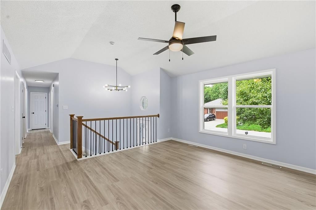 1130 SW Eastman Court — photo 9