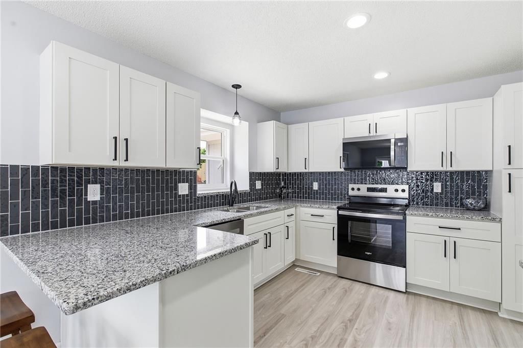 1130 SW Eastman Court — photo 14
