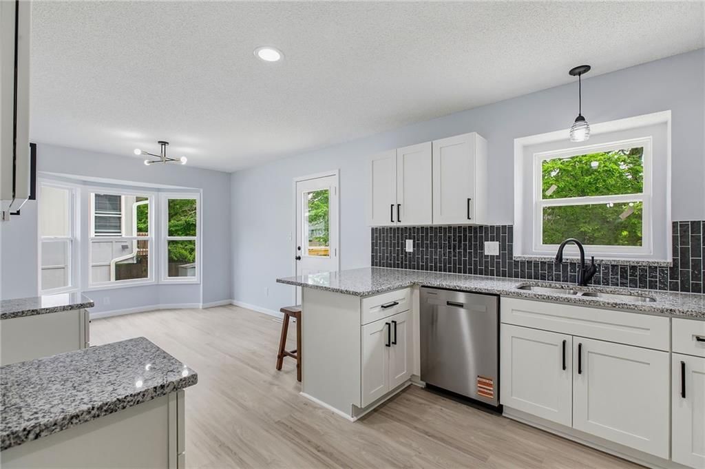 1130 SW Eastman Court — photo 16
