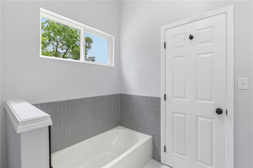 1130 SW Eastman Court — photo 23