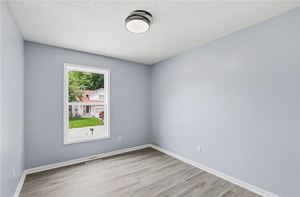 1130 SW Eastman Court — photo 25