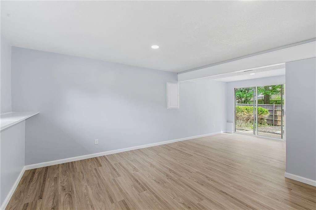 1130 SW Eastman Court — photo 28