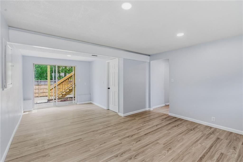 1130 SW Eastman Court — photo 29