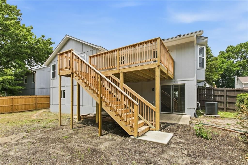 1130 SW Eastman Court — photo 35