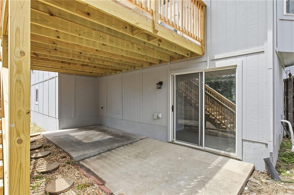 1130 SW Eastman Court — photo 36