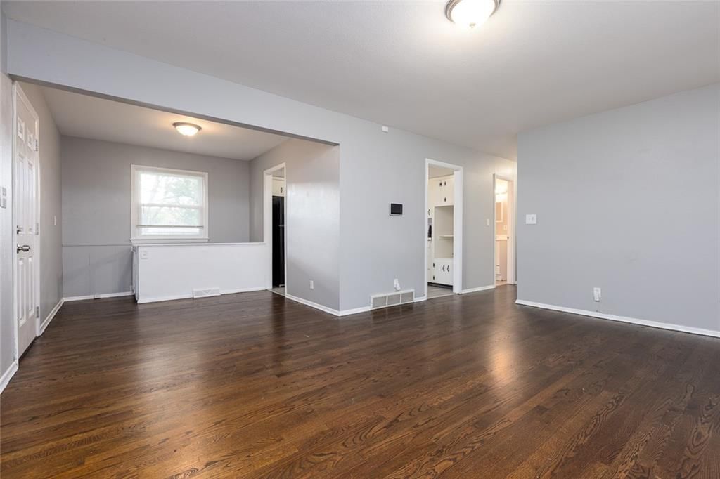 4837 EVANSTON Avenue — photo 6