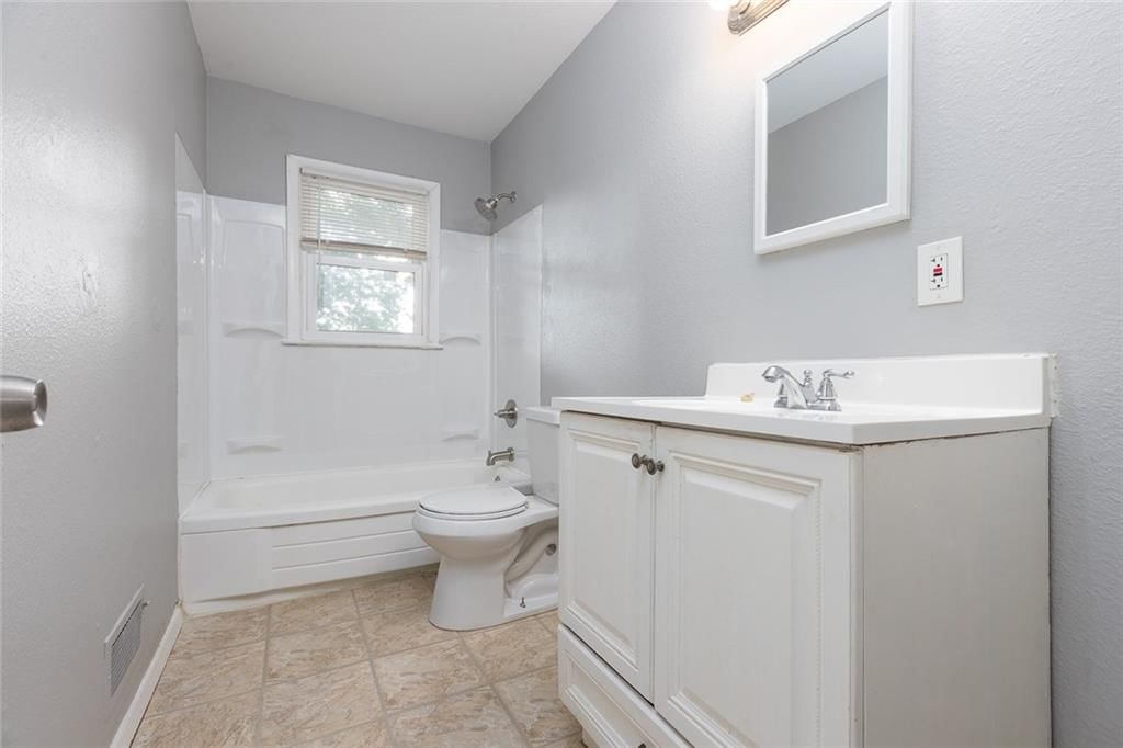 4837 EVANSTON Avenue — photo 12