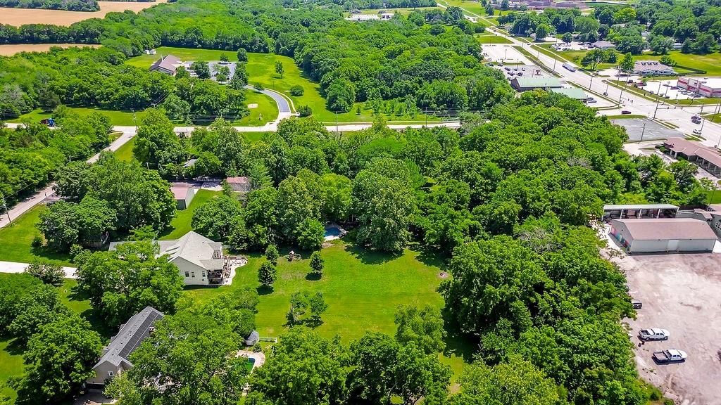 200 N Metcalf Road — photo 23