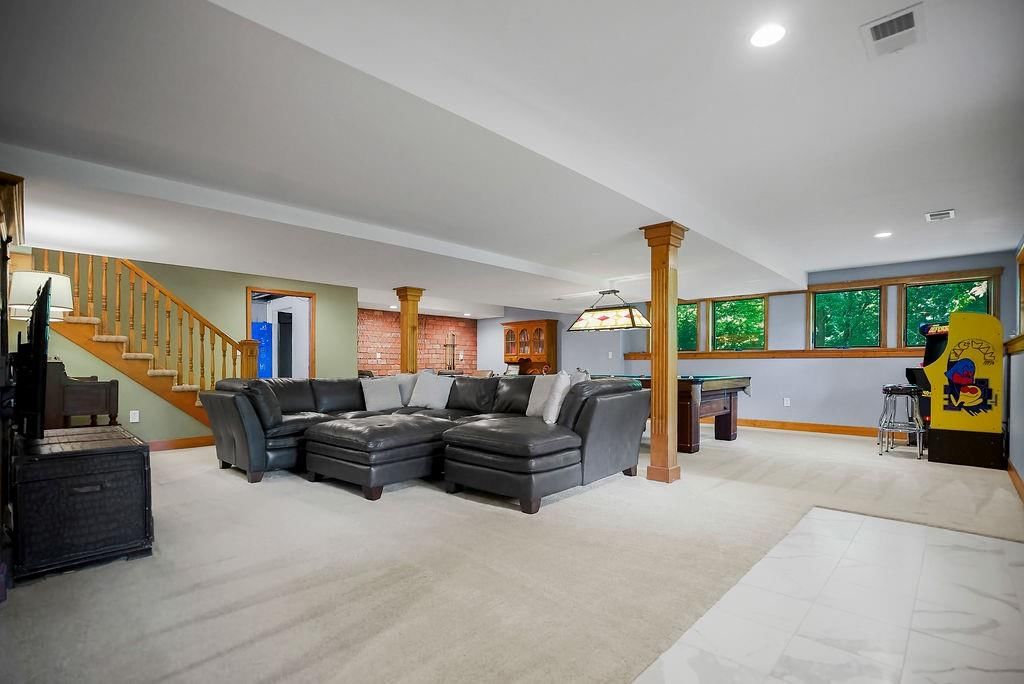200 N Metcalf Road — photo 30