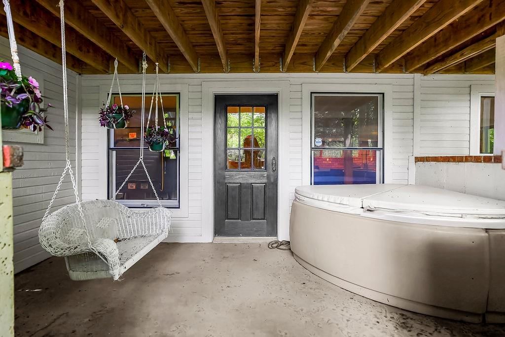200 N Metcalf Road — photo 43