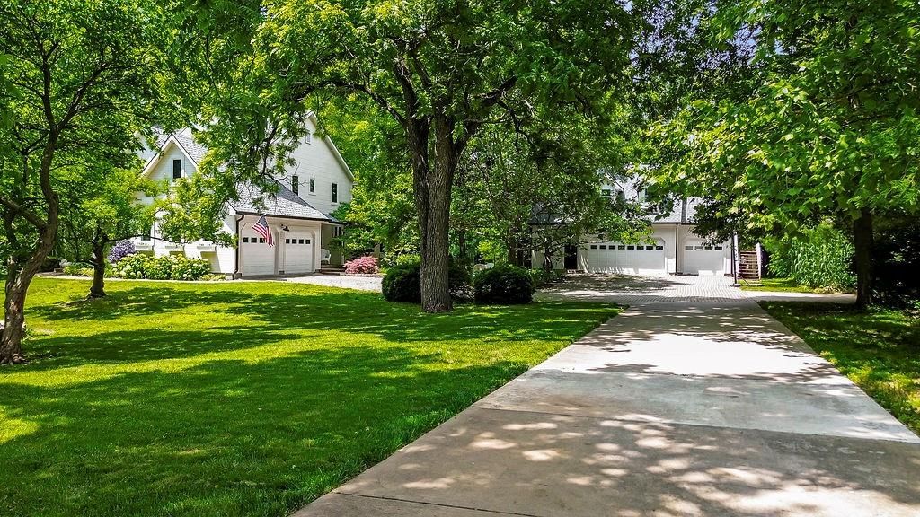200 N Metcalf Road — photo 48