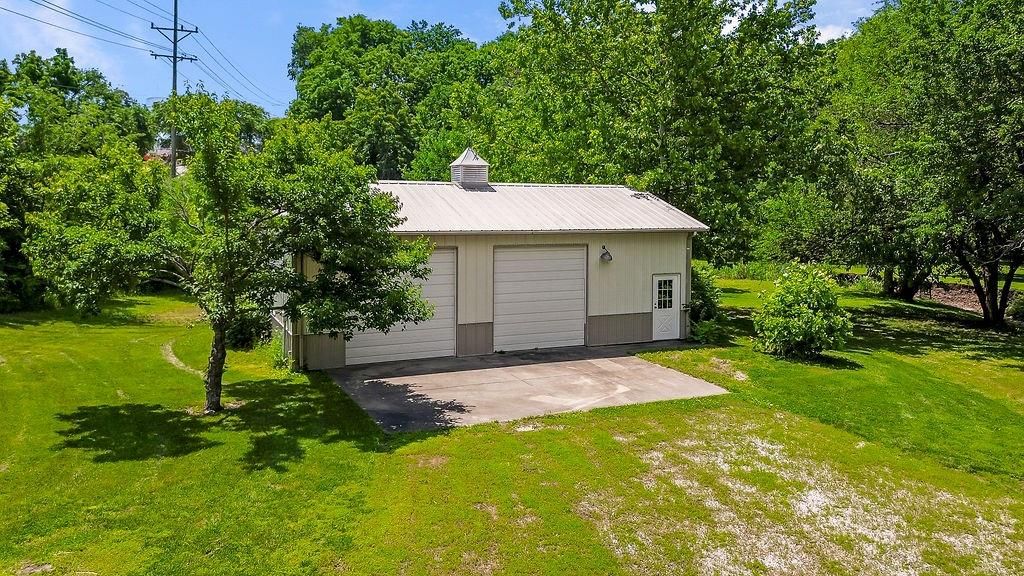 200 N Metcalf Road — photo 62