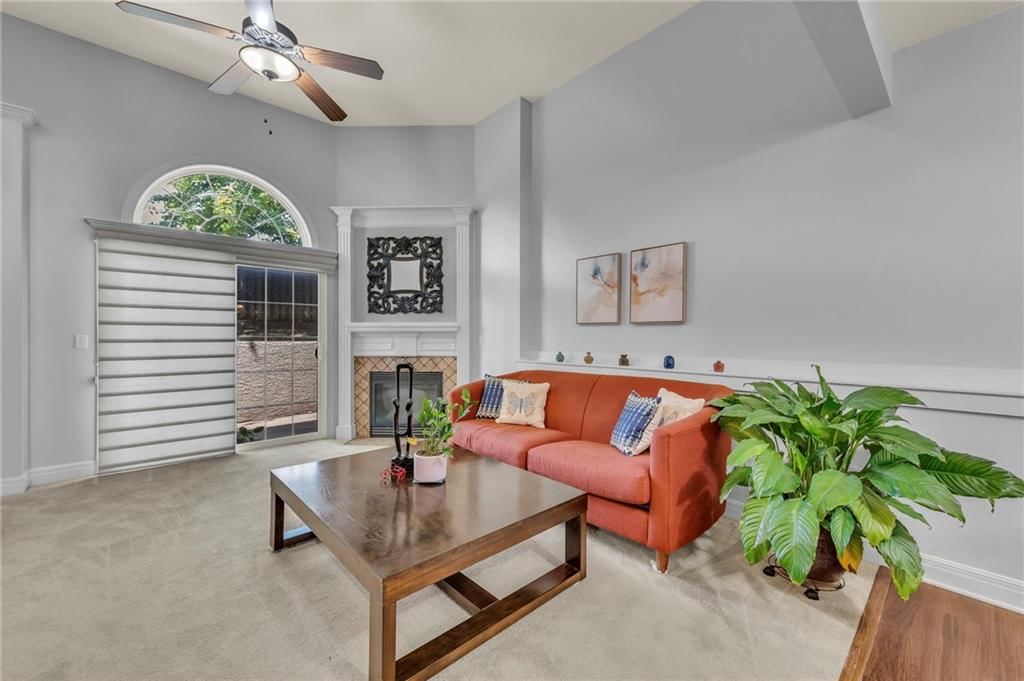 15828 W 61 Street — photo 2