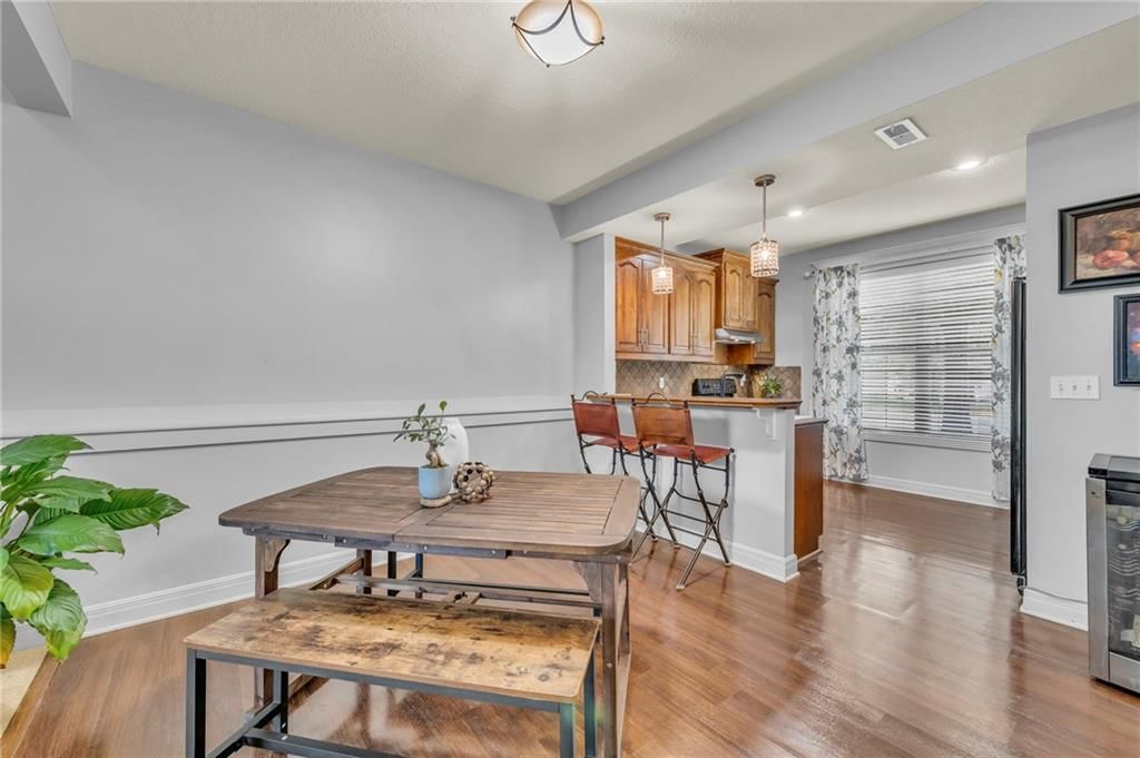 15828 W 61 Street — photo 3