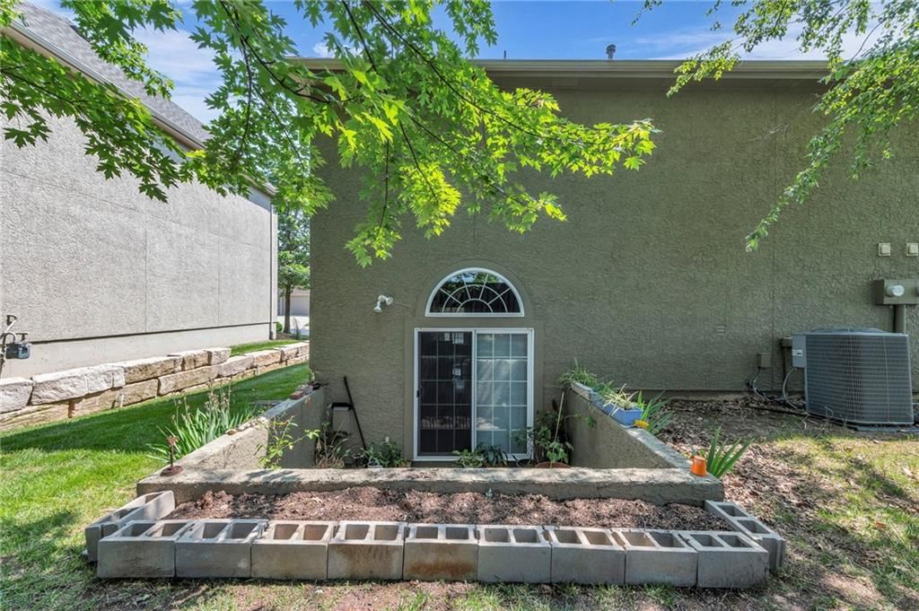 15828 W 61 Street — photo 17
