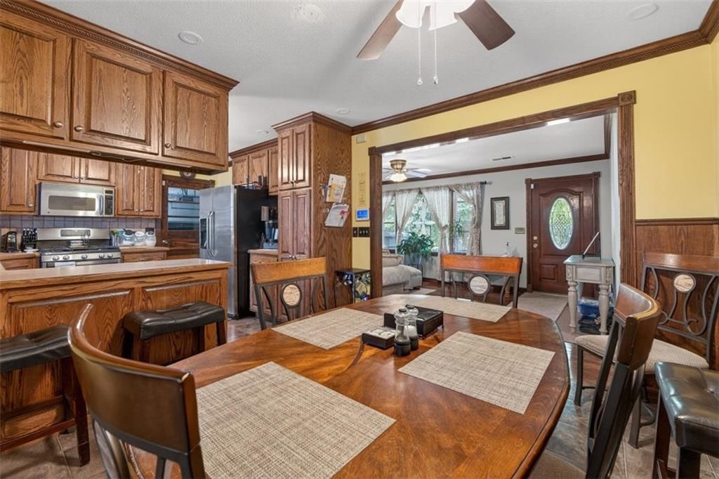 6204 Hedges Avenue — photo 10