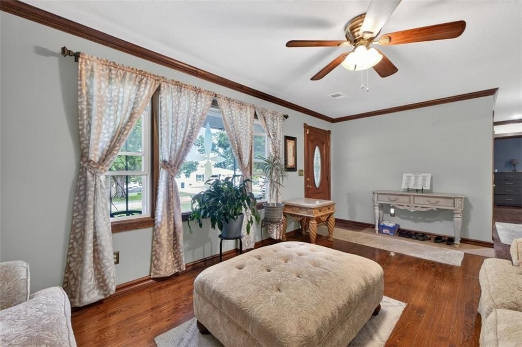 6204 Hedges Avenue — photo 16