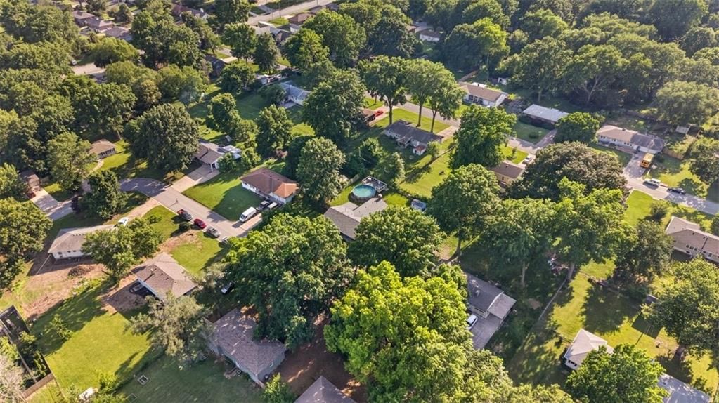 6204 Hedges Avenue — photo 32