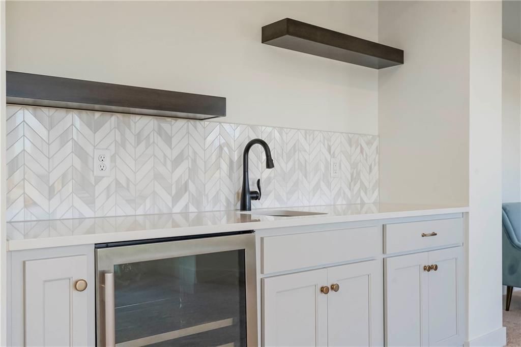 15837 Buena Vista Street — photo 36